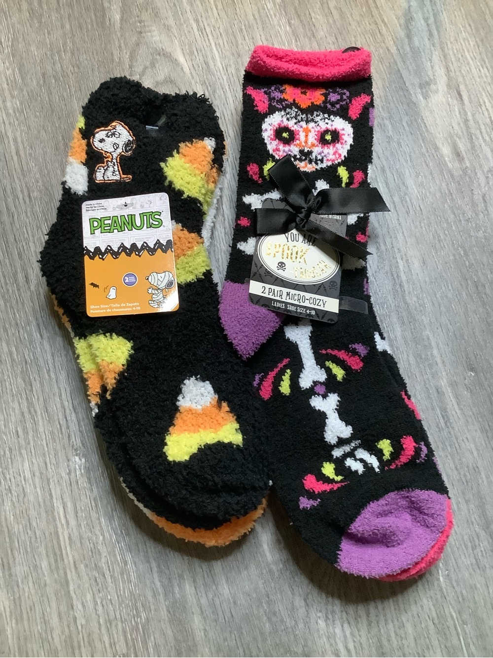 Peanuts Halloween Women Cozy Socks - Black, Orange, Purple, Pink, Yellow